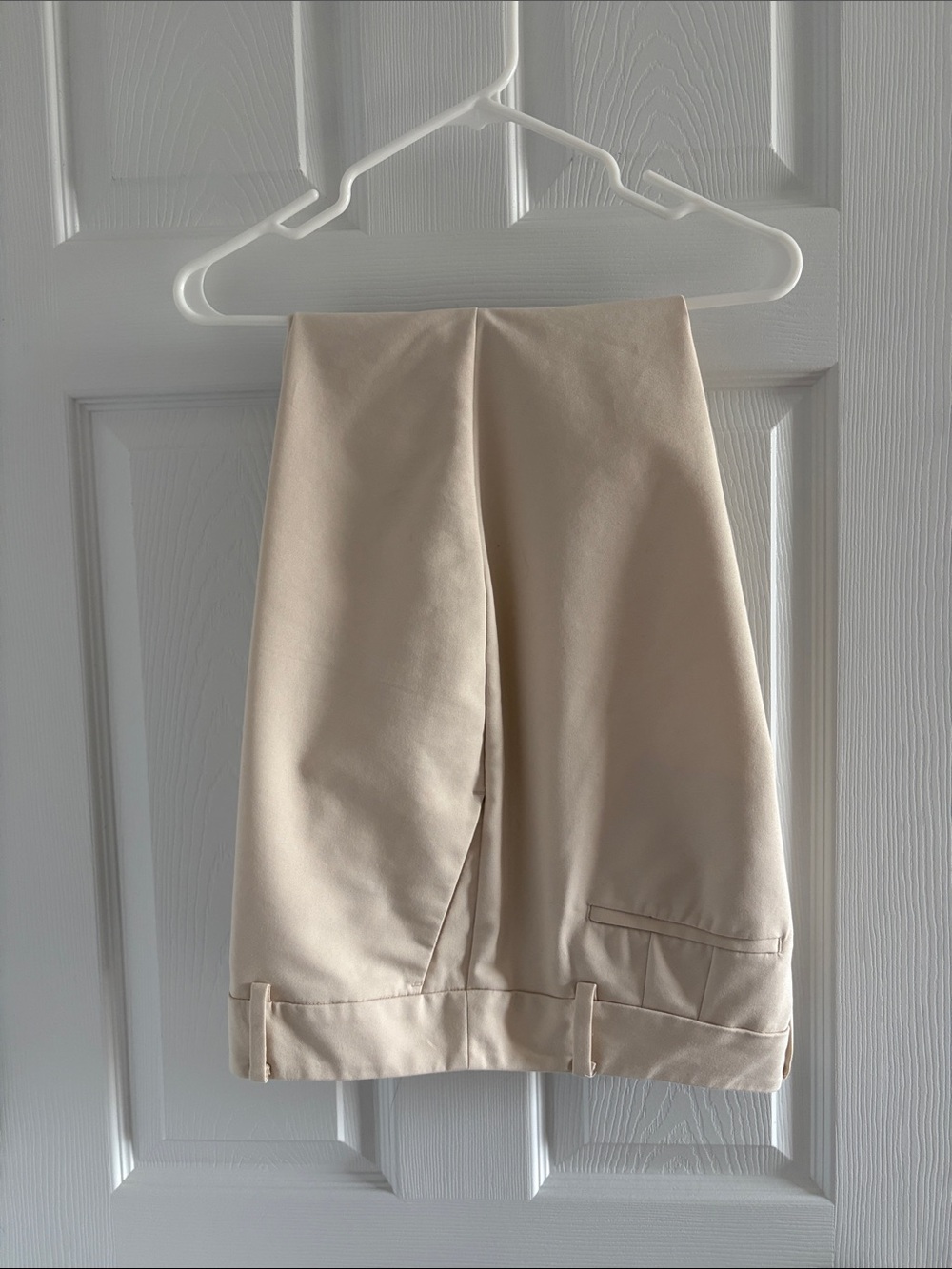 Ann Taylor Factory  Size 14 Ankle Pants in Cream - Tailored Women's Style